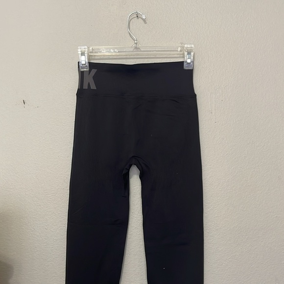 PINK ACTIVE BLACK SEAMLESS FULL LEGGH LEGGINGS - Picture 5 of 11